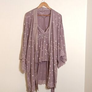 Heavenly by Victoria's Secret Soft Floral Knit & Lace Cami & Robe Set